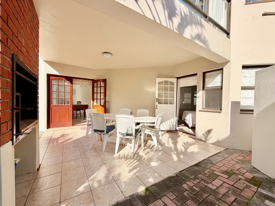 3 Bedroom Property for Sale in Voelklip Western Cape